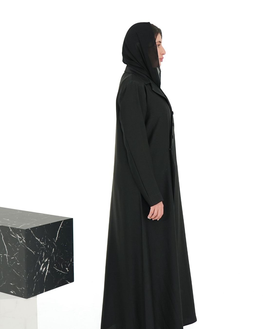 Suite Line Abaya